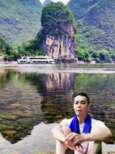 智能观光车：科技保障下的安全旅行与规范交通